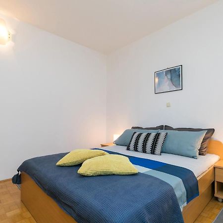 Holiday Appartment Tessa Porec Exterior photo